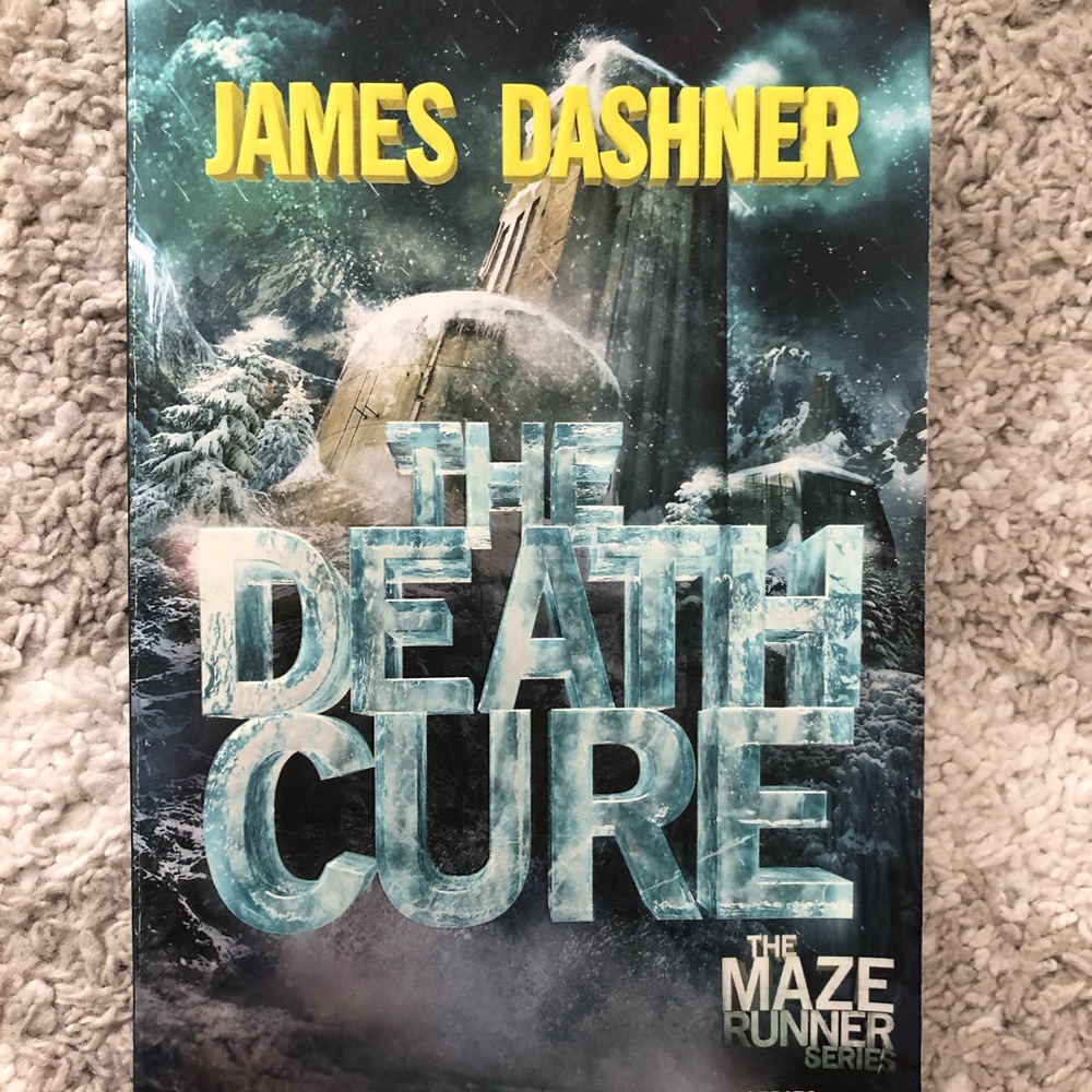Books - Picture 3 of 3